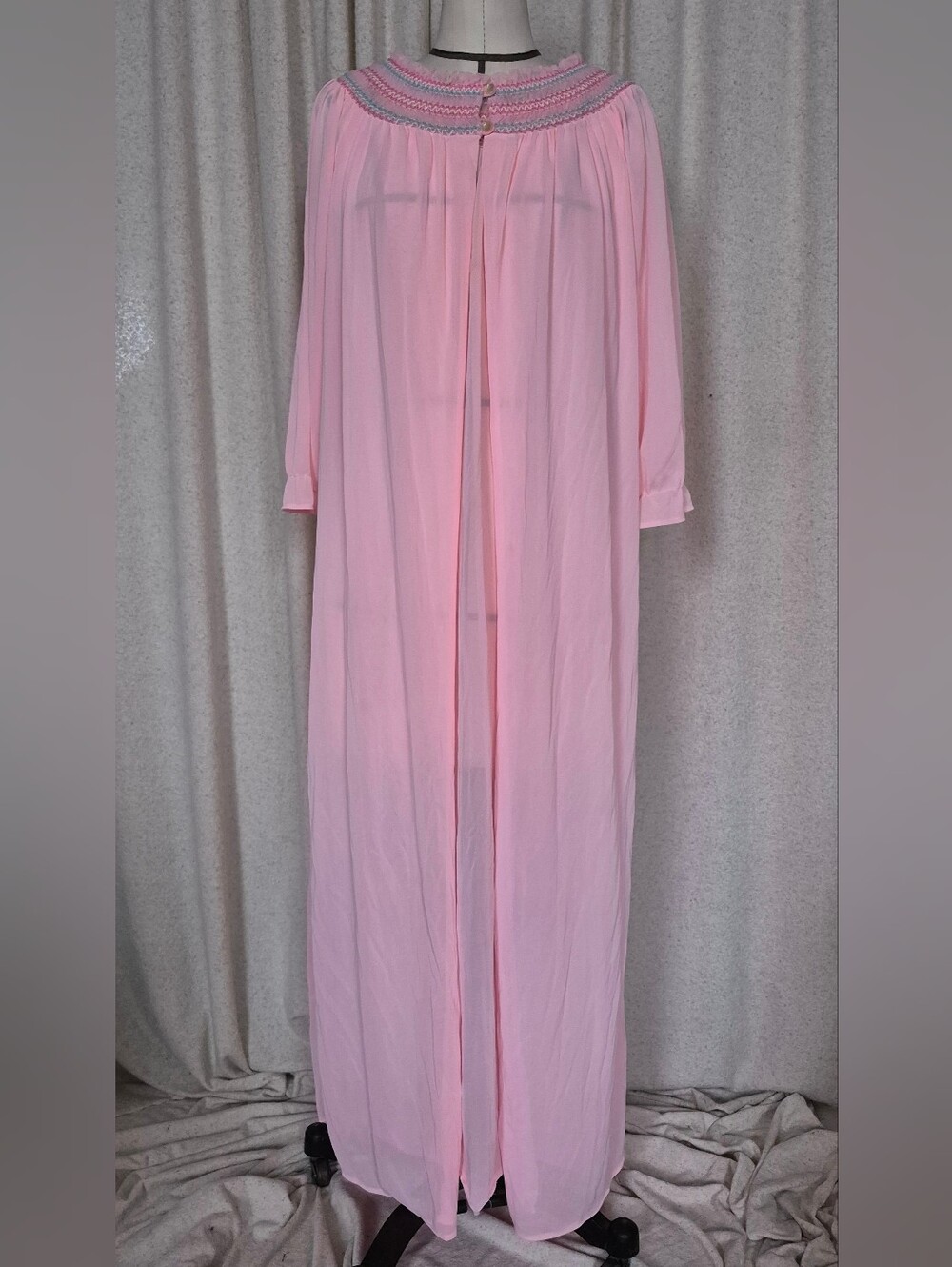 Vintage 60s 70s Pink Long Women’s Nightgown Set